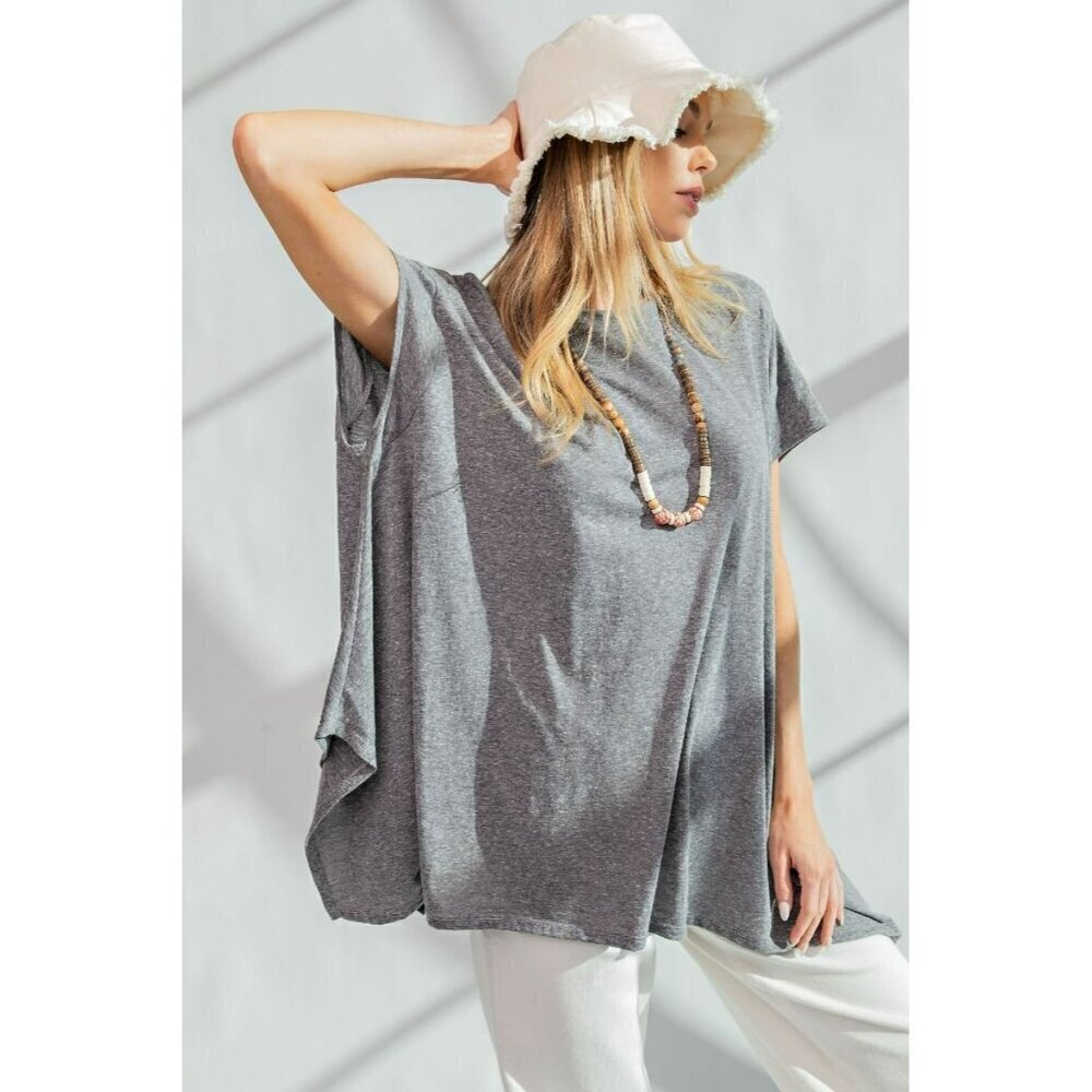 Weekender Legging Friendly Tunic Top in Smoke - Picture 4 of 5